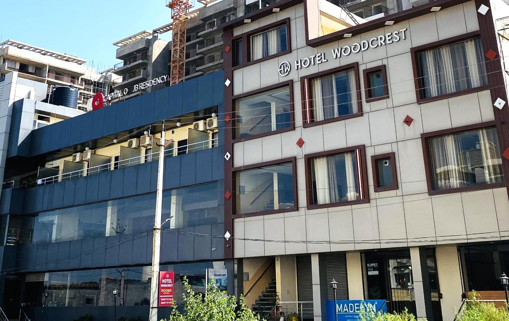 Hotel Woodcrest By Sidham Group !! Comfortable And Peaceful Stay !! Top Rated !! Preferred Hotel Chain Zirakpur Extérieur photo